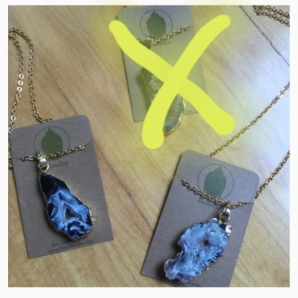 Agate Geode Slice Necklace 18K 🔮 - Picture 6 of 6